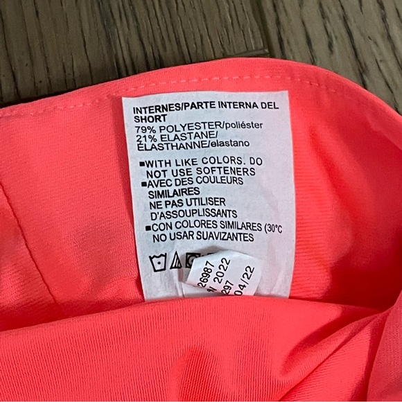 Under Armour Speed pocket 2-in-1 Shorts in Bright Coral New with tags - Picture 5 of 10